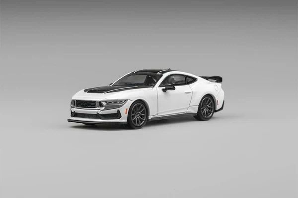 Zamów w przedsprzedaży CM 1/64 – Die Cast Car 1 64 recenzja i cena